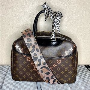 **SOLD**Authentic LOUIS VUITTON monogram Deauville